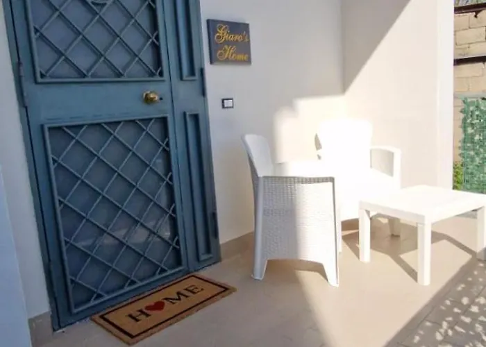 Semesterbostad Giaro's *